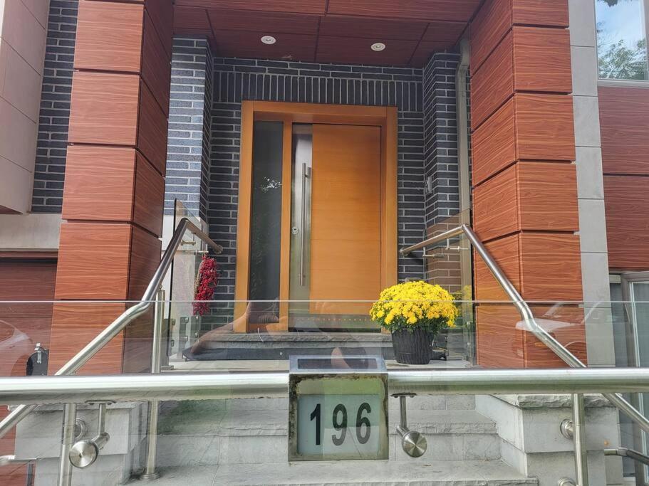 Toronto Modern House Exterior foto